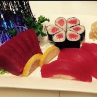 Tuna Set · 6 pieces of tuna sashimi, 3 pieces of tuna sushi and 6 pieces of tuna roll.