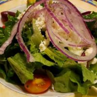 Delia'S House Salad  · Romaine lettuce, grape tomatoes, cucumbers, multi~colored peppers, red onions, pepperoncini ...