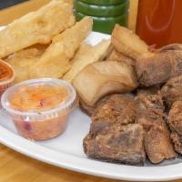 Yuca Con Chicharron - (8) (Fried Cassava & Fried Pork Rinds) · 
