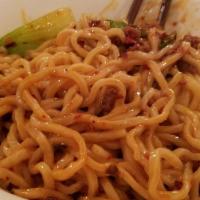 Dan Dan Mein · Noodle with spicy beef sauce
