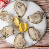 Raw Oyster · Fresh raw oyster