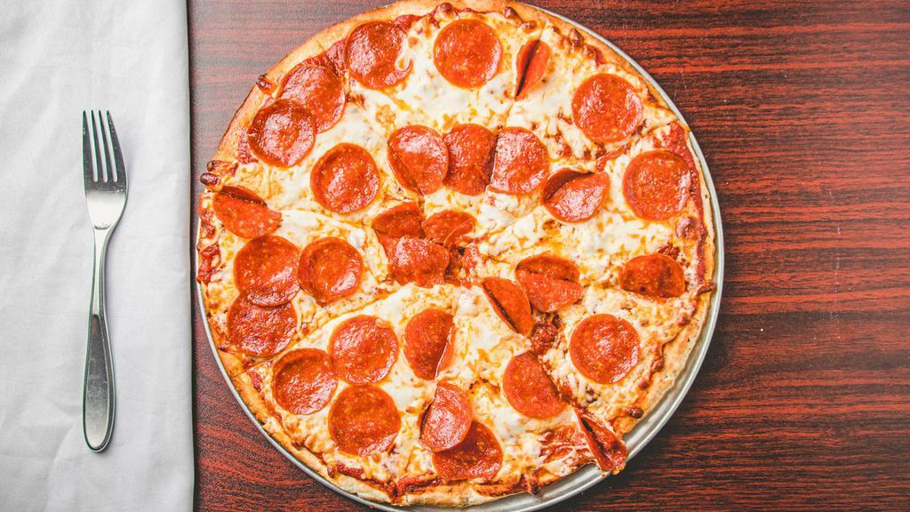 Pepperoni Pizza · pepperoni, mozzarella and marinara pizza