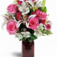 Pink · Pick bouquet of roses, glass vase included