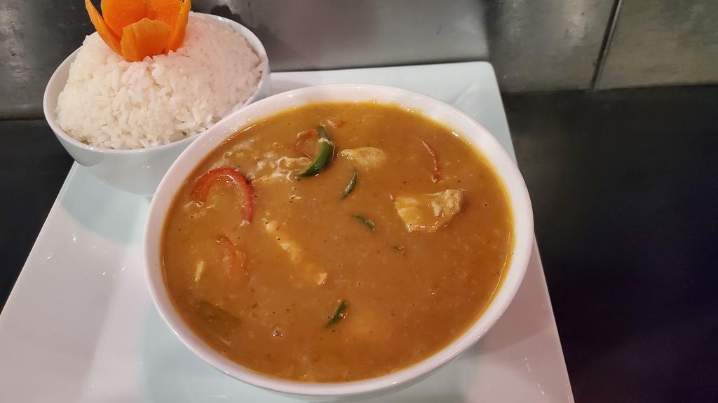 Panang Curry · With panang paste, coconut milk, prepared with bell peppers and peanut sauce.