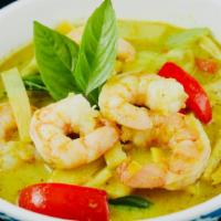 Gaeng Kheaw Waan Dinner · Green Curry: Stir-fried Green Curry in coconut milk, sliced eggplants, bell peppers, basil l...