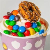 8 Oz Frozen Delicious Yogurt & 2 Toppings  · 8 Oz frozen delicious yogurt & 2 toppings