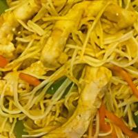 Chicken Singapore Rice Noodle  · Stir fried rice noodle with chicken, egg, onion, carrot, bean sprout, green pepper and Mild ...