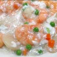 Shrimp With Lobster Sauce · w. pea & carrot ,egg white. Served w.  white rice.