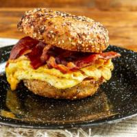 Bottom'S Up Ladies · Everything bagel, scrambled eggs, bacon, cheddar.