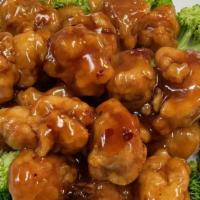 General Tso'S Chicken Combo · Hot & spicy.
Served with egg roll and fried rice
