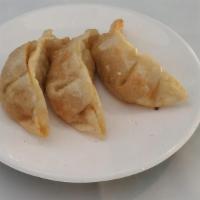 Gyoza · Fried dumpling.