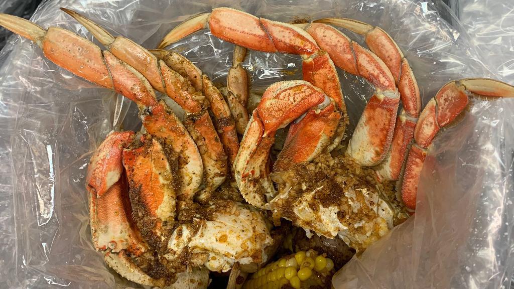 Dungeness Crab Clusters · 2 Clusters
note: While you choose Steamed or Old Bay Seasoning can not combine with the Spice level Choice.