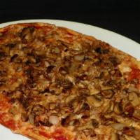 Americano · San Marzano, Italian cheese blend, Italian sausage, satéed mushroom & onion.
