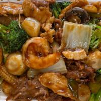 Happy Family · Shrimp, scallop, roast pork, chicken, beef, mushroom, bamboo shoots, snow peas, and Chinese ...