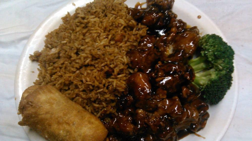 General Tso'S Chicken Combination Platter · Hot and spicy.