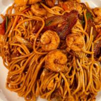 Qin'S Lo Mein · Not served with rice. Chicken, shrimp, pork, egg & vegetables stir fried fresh noodle.