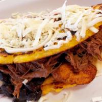 Cachapa Especial · Make your own combination 
Chicken or beef or pork, with cheese and beans or sweet plantains,