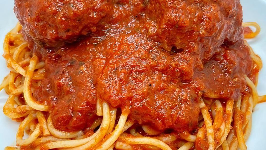 Individual Spaghetti & Meatballs · Beef & Pork Meatballs, Marinera Sauce