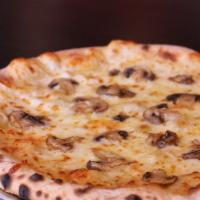 The White Out · 880 - 1910 cal. Olive oil, shredded mozzarella, parmesan, fresh mushrooms, and garlic.