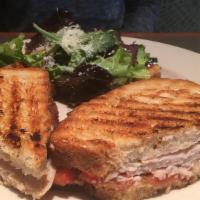 Santa Fe Chicken Panini · 1050 | 940 cal. blackened chicken, jack cheese, roasted red peppers, caramelized onion, avoc...