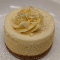 ✨ Cheesecake Al Limone · 3in Round Lemon Cheesecake

Another one that made the cut for our new Decadent Line.   Amazi...