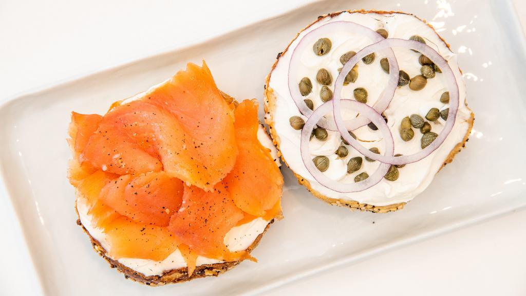 Lox Bagel (D) · Smoked salmon
Red onion
Capers
Cream cheese
Toasted bagel