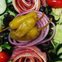 Antipasto Salad · iceberg lettuce, spring mix, tomatoes, onions green peppers,
cucumbers, black olives, green ...