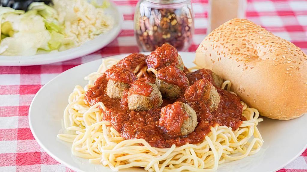 Spaghetti With Meatballs A La Carte · Served with marinara sauce.