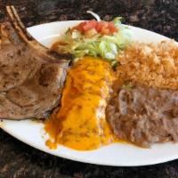 Tampiqueno Dinner · 8 oz steak, 1 enchilada, gravy or chili, rice, beans, guacamole, and salad.