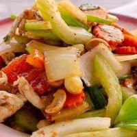 E3 Chicken Cashew · Stir-fried chicken with roasted cashew nuts, bell pepper,
onion, carrots, celery, and mild c...
