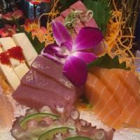 Sashimi Dinner · (15) Pieces of assorted sashimi.