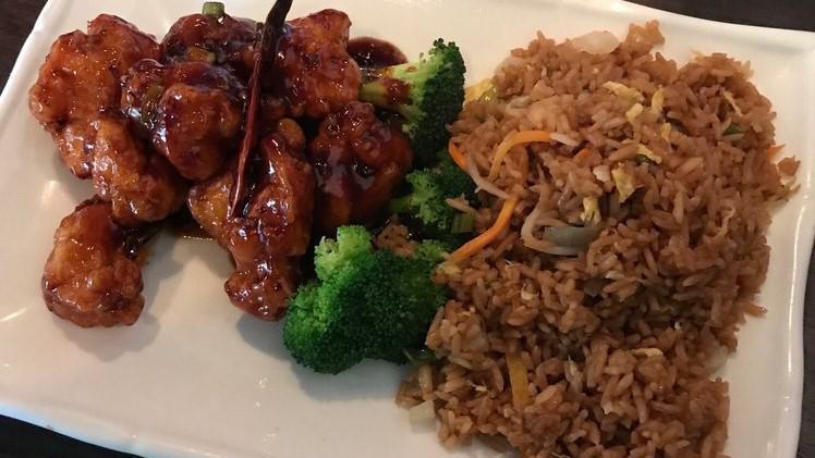 General Tso'S Chicken  · Spicy. Everybody's favorite dish! Chunks of crispy chicken with chili pepper in a spicy garlic sauce.