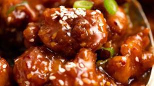 General Tso'S Chicken (W/ White Meat) · Hot & spicy.