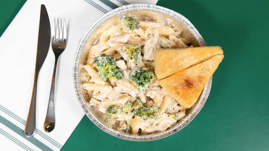Pollo Alfredo · Broccoli, grilled chicken and white cream sauce tossed with penne pasta.