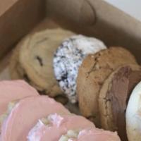 Dozen Cookies · Box of 12 Cookie