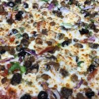 Pizza Supreme Deluxe · Pepperoni, mushrooms, onions, black olives, green peppers, sausage, ground beef and extra ch...