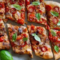 Tomato & Cheese (Medium) · Regular cheese pizza.