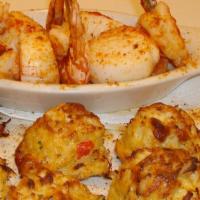 Olive Grove Super Seafood Combo · Jumbo lump crab balls, jumbo shrimp and scallops.