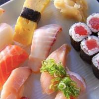 Sushi Regular · Assorted of 8 pieces with California roll or tuna roll.