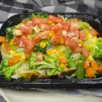 Veggie & Cheese Potato · Peas, carrots, corn, green Beans, Lima beans, broccoli and tomato