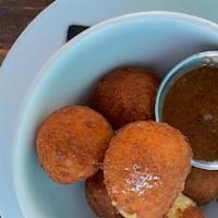 Crispy Grit Fritters · stone ground grits, smoked cheddar, pepper jam