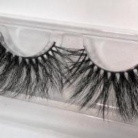 Cali · 25MM Mink Lashes 
Cruelty free
Can Wear up to 30x with Proper Care
Length: 25mm