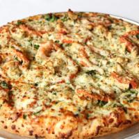 Molly'S · Roasted chicken, baby spinach, fresh roma tomatoes, oregano, sesame seeds, extra virgin oliv...