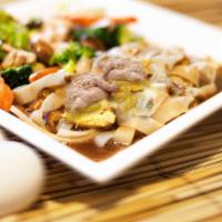 Lad Na · Stir-fried rice noodles with egg, broccoli, celery, mushroom, black pepper, carrots, garlic ...