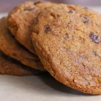 Chocolate Chip Cookie 6-Pack (Gluten-Free) · 6-pack of soft, chewy, and buttery chocolate chip cookies. Nut-Free. Contains soy lecithin.