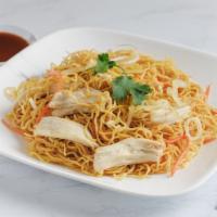 Soft Egg Noodles Chicken · Chicken, white onion, bean sprouts, bok choy, carrot