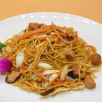 Colorful Veggies Lo Mein Or Rice Noodles · Wok-tossed with veggie-chicken, bean sprouts, carrots, napa cabbage, wood ear mushrooms and ...