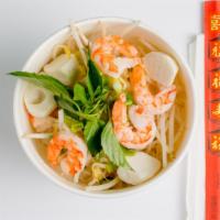Pho Seafood · Shrimp, Fish ball, Rice Noodle, Seafood broth, onion, pepper.