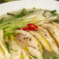 Phở Gà (Chicken Phở) · Rice noodles in beef bone broth  w/ chicken