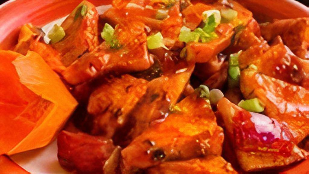 Chili Paneer (Dry) · Paneer sautéed with green chilies, soy-ginger flavor.
